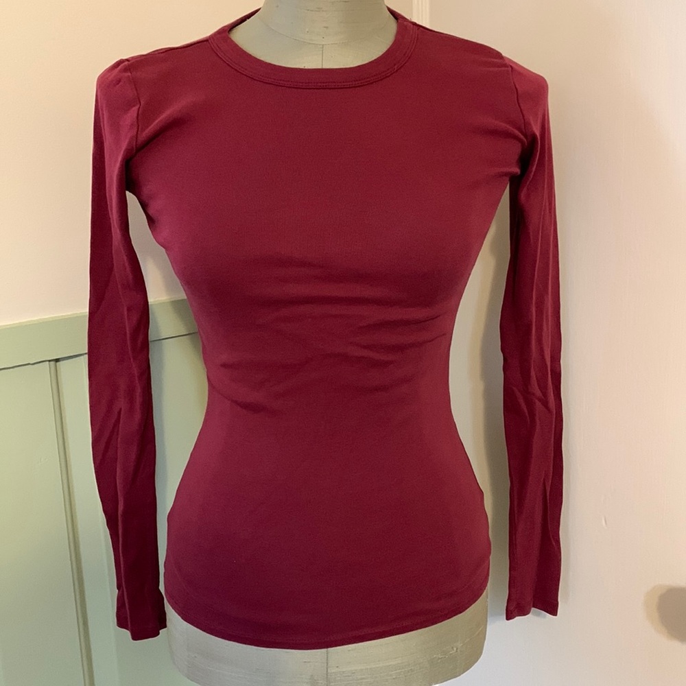 Maroon scoop neck long sleeve